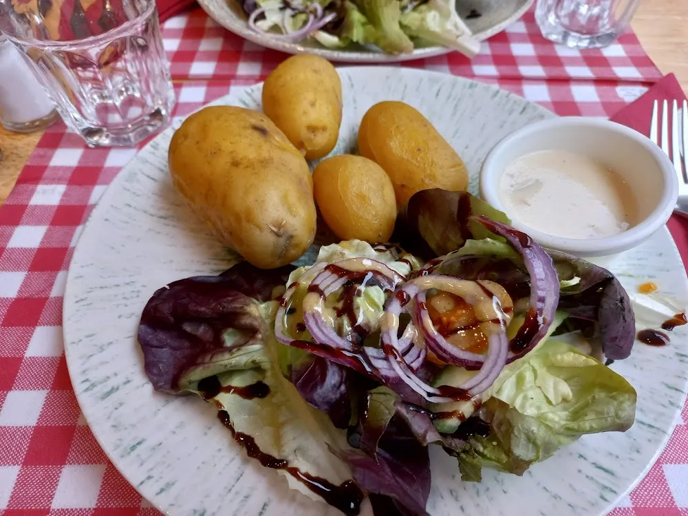 Salade Et Pommes de Terre